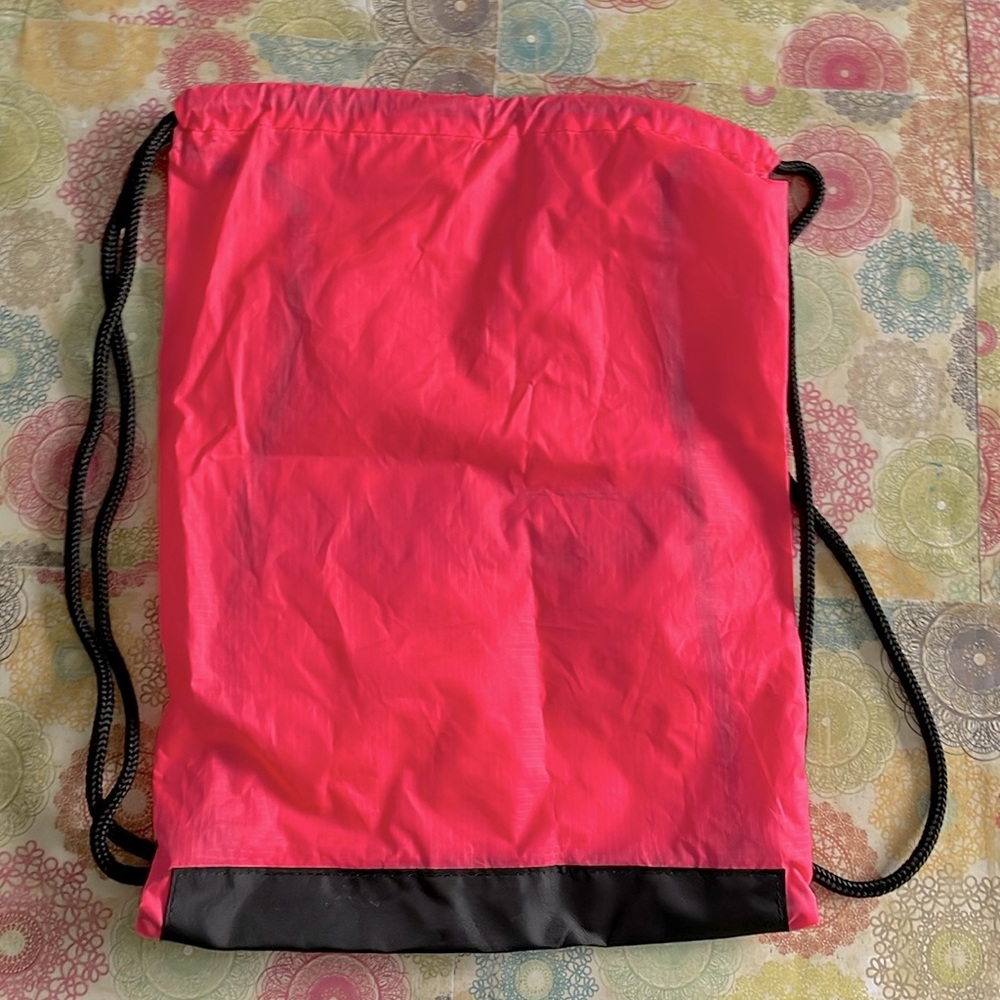 TYR Bright Pink Draw String Backpack - NWOT - Picture 7 of 9